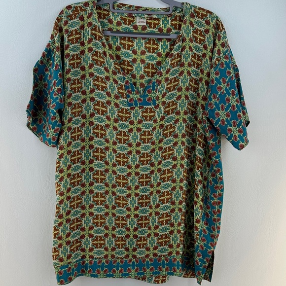 Sundance Short Sleeve Silk Top - Picture 1 of 7